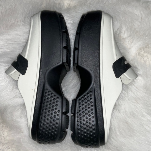 CROCS Stomp Loafers Clogs - Picture 7 of 9